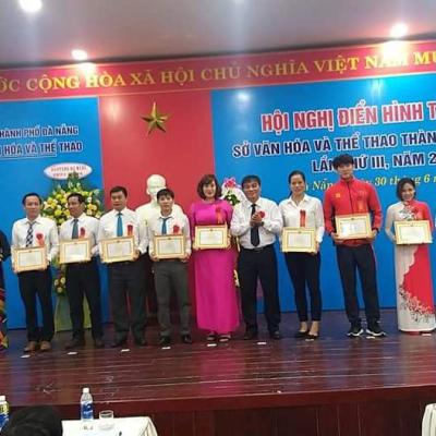Hoi Nghi Dien Hinh Tien Tien